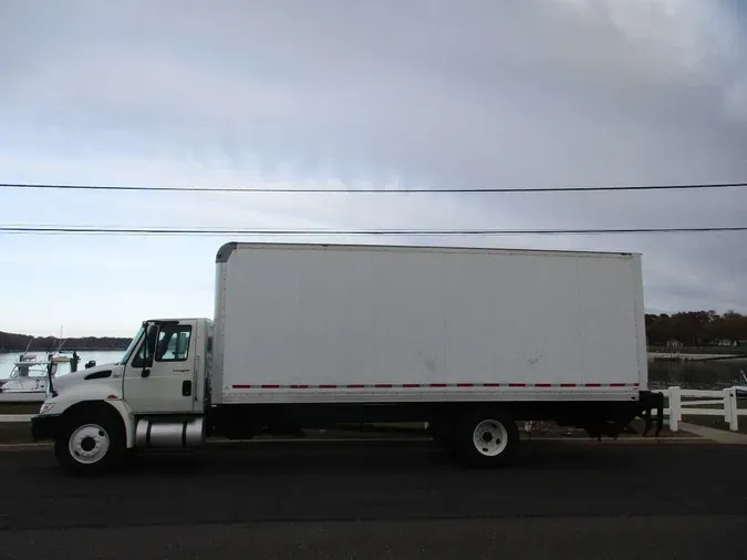 2011 INTERNATIONAL 4300
