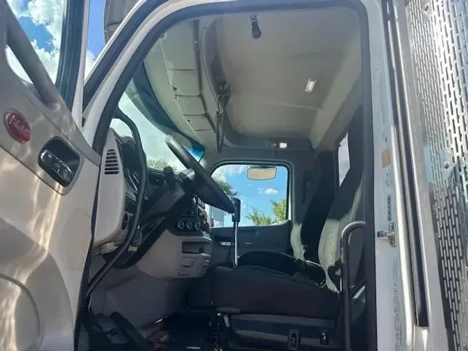 2020 Peterbilt 567