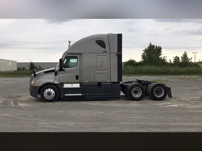 2024 Freightliner Cascadia 126