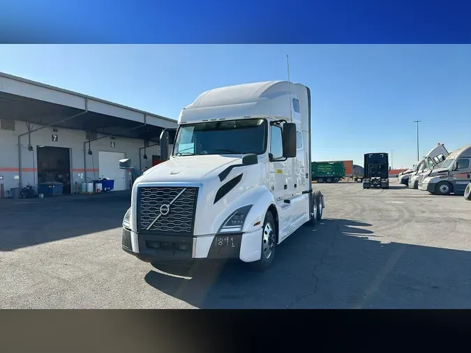 2023 Volvo VNL760