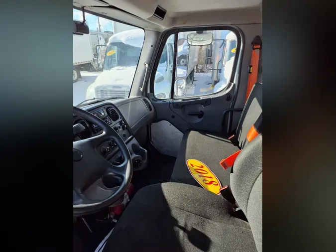 2018 FREIGHTLINER/MERCEDES M2 106