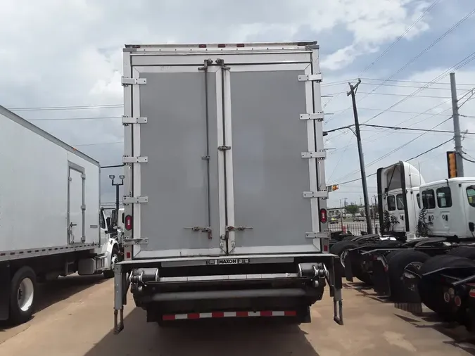 2020 VOLVO VNR42-640
