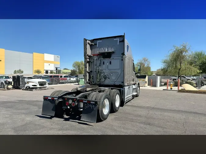 2020 Freightliner Cascadia