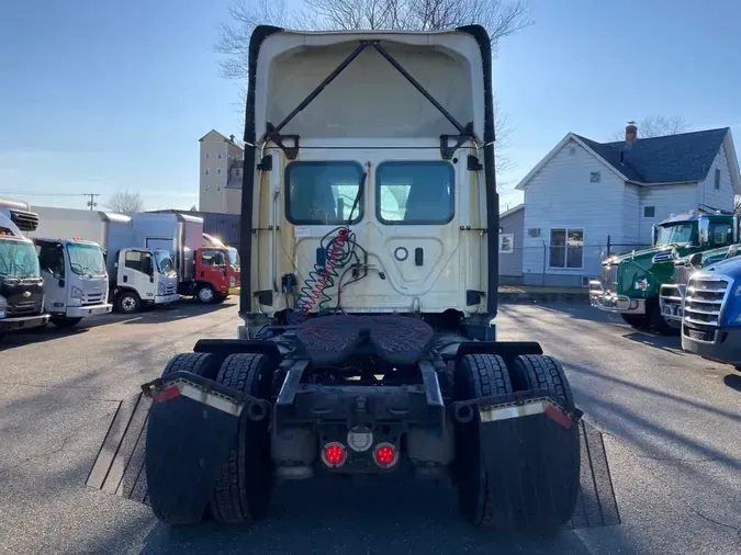 2020 FREIGHTLINER/MERCEDES NEW CASCADIA 126