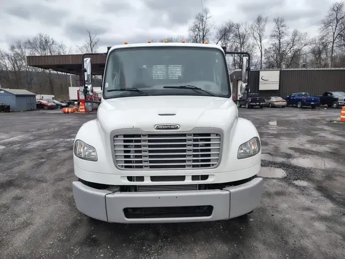 2020 FREIGHTLINER/MERCEDES M2 106