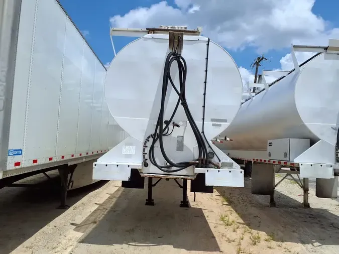 2016 LEDWELL BODY CO 40' TANKER