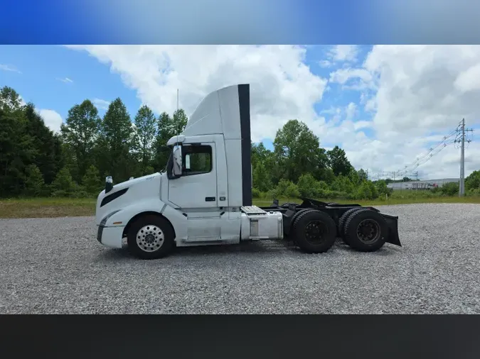 2018 Volvo VNL300