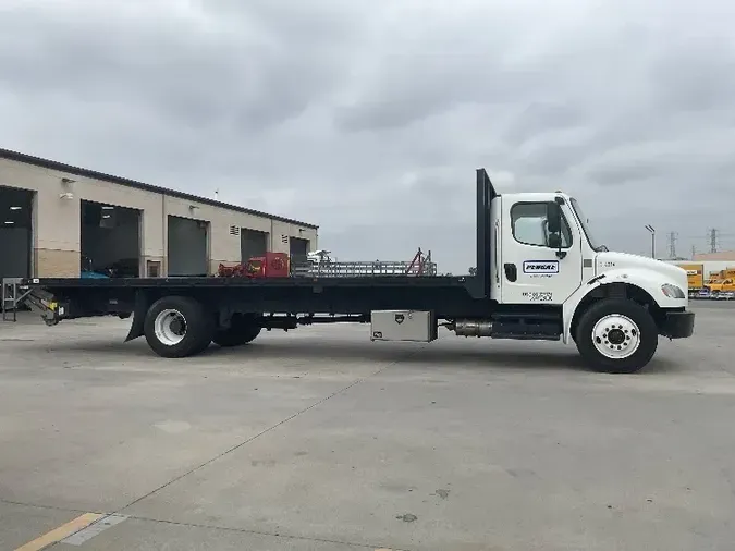 2019 Freightliner M2