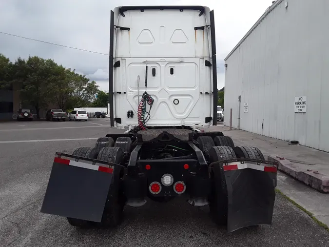 2019 FREIGHTLINER/MERCEDES CASCADIA 125