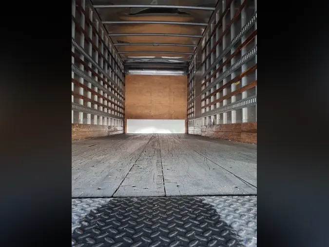 2018 FREIGHTLINER/MERCEDES M2 106