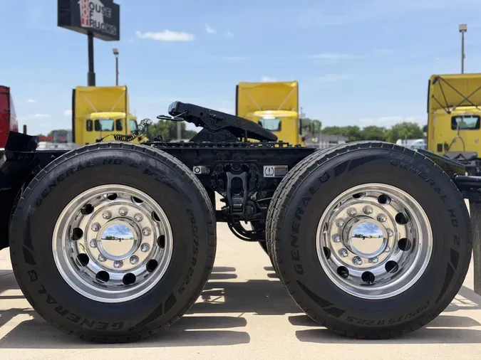 2022 Peterbilt 579