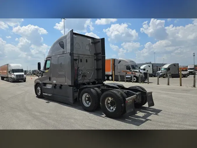 2023 Freightliner Cascadia