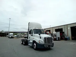 2019 Freightliner Cascadia 125