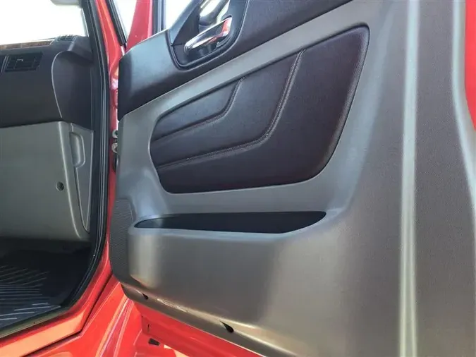 2022 INTERNATIONAL LT625