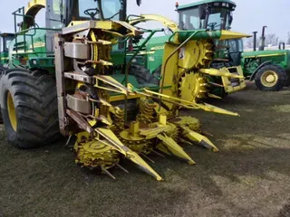 2009 John Deere 688