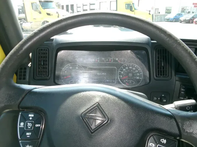 2023 International LT625
