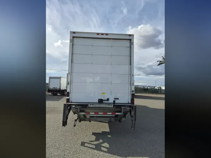 2020 FREIGHTLINER/MERCEDES M2 106