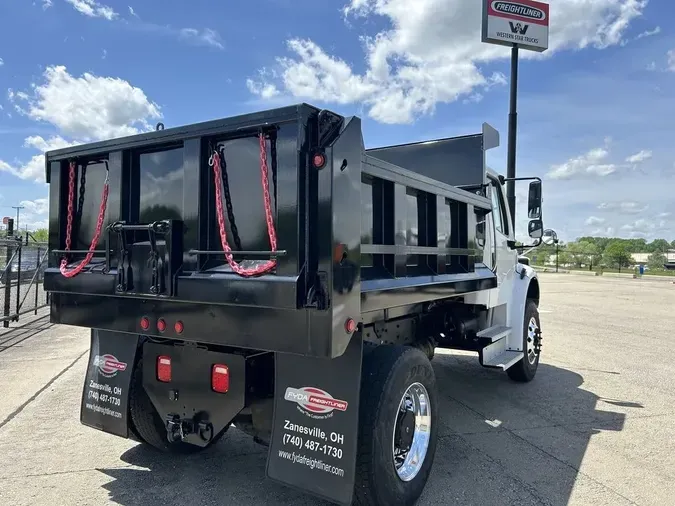 2015 Freightliner BUSINESS CLASS M2 106