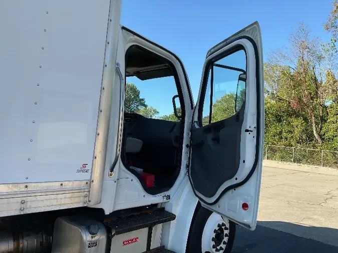 2019 Freightliner M2