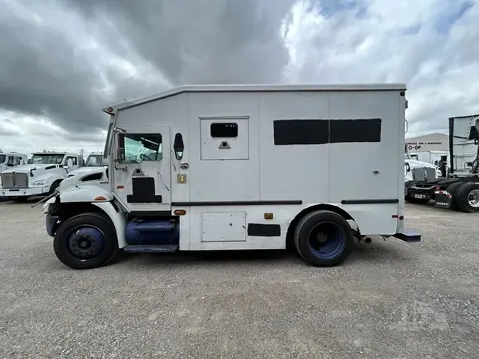 2010 INTERNATIONAL DURASTAR 4300