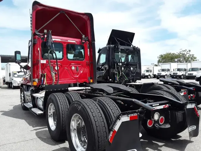 2020 FREIGHTLINER/MERCEDES CASCADIA 125