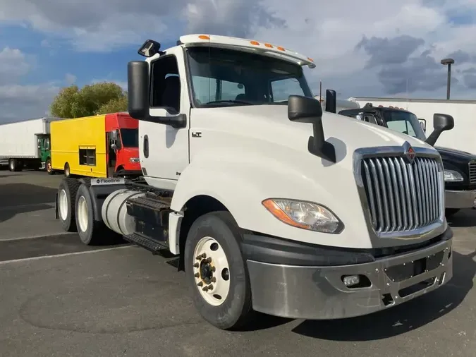 2018 NAVISTAR INTERNATIONAL LT625 DAYCAB T/A