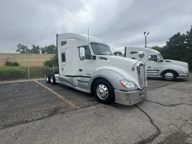 2022 Kenworth T680