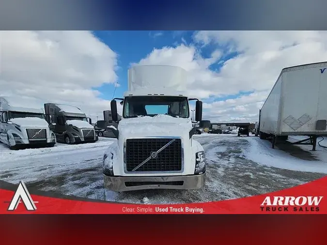 2018 VOLVO VNL300