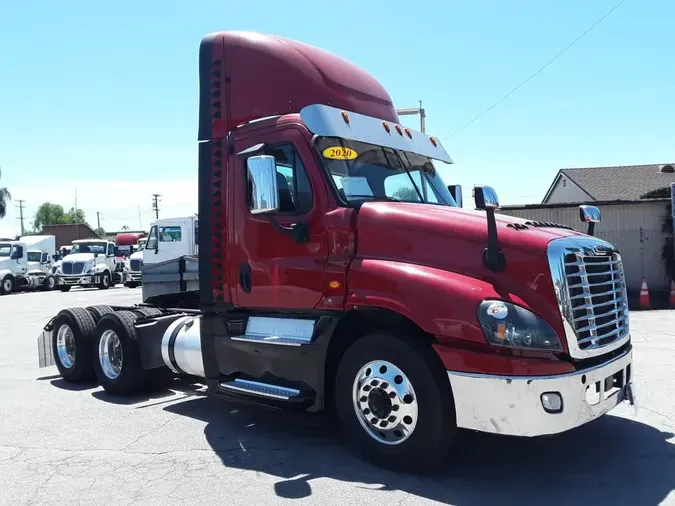 2020 FREIGHTLINER/MERCEDES CASCADIA 125