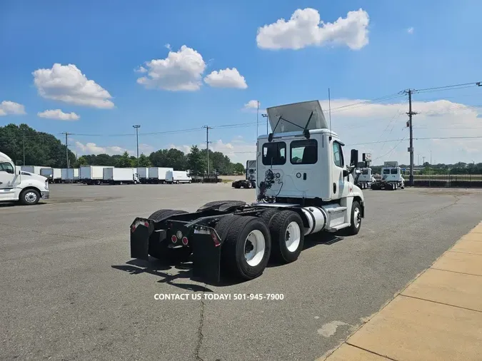 2019 FREIGHTLINER CASCADIA 125