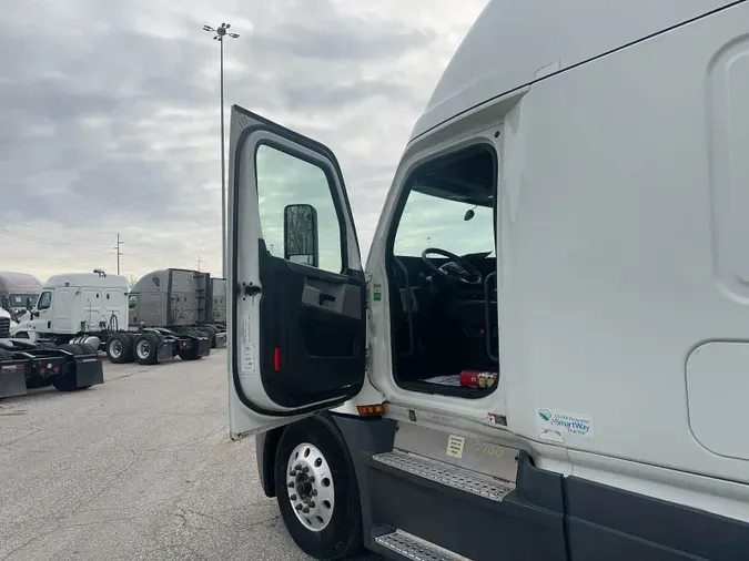 2020 Freightliner Cascadia