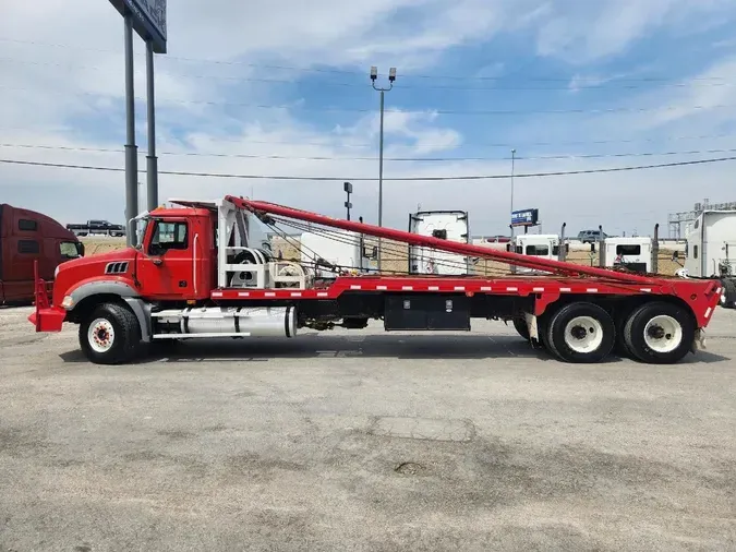 2009 MACK GU813