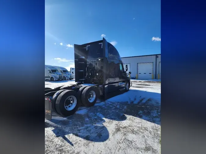 2023 FREIGHTLINER CASCADIA 126