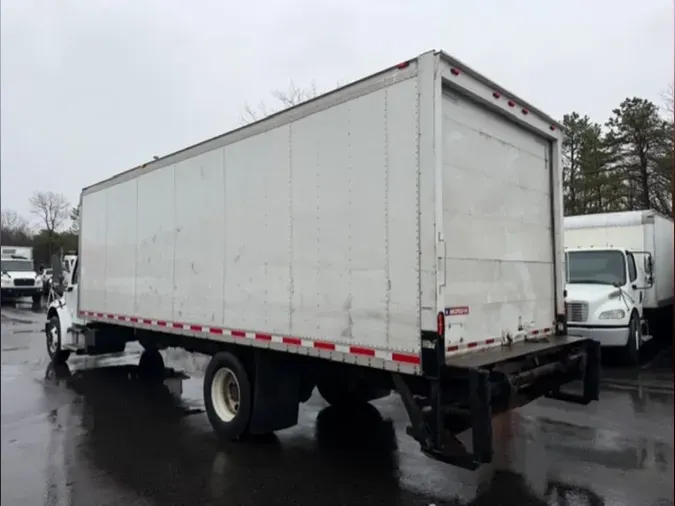 2018 FREIGHTLINER/MERCEDES M2 106