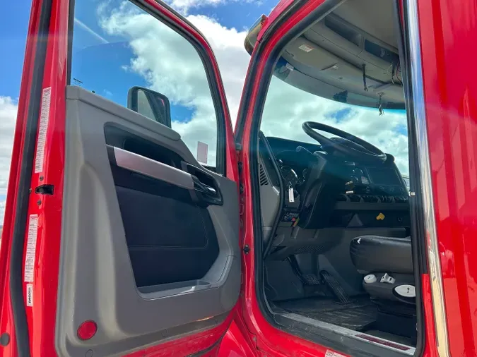 2020 Kenworth T880
