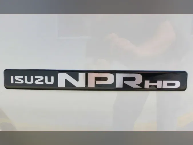 2024 Isuzu NPR-HD Gas