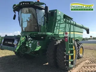 2015 John Deere S670