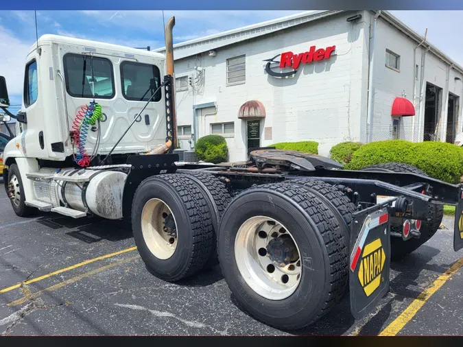 2017 FREIGHTLINER/MERCEDES CASCADIA 125