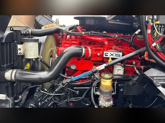 2022 INTERNATIONAL LT