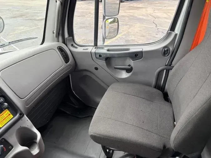 2021 Freightliner Business Class M2 106