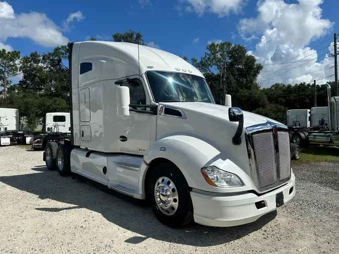 2021 Kenworth T680