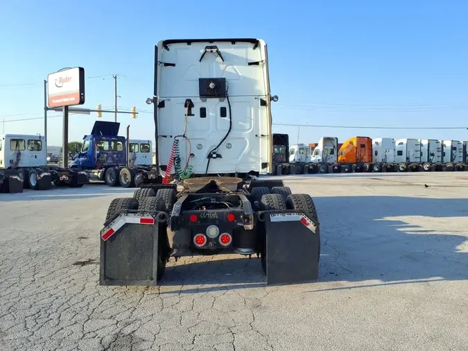 2017 FREIGHTLINER CASCADIA 125