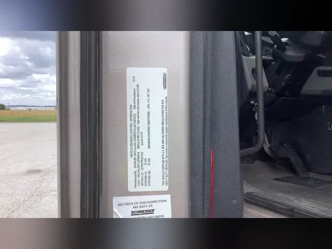 2020 Freightliner Cascadia 126