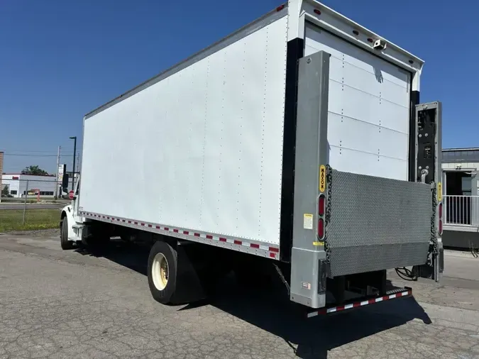 2019 FREIGHTLINER/MERCEDES M2 10611e5e3d84615898bb71d67c3cd24c107