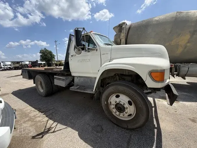 1995 FORD F800