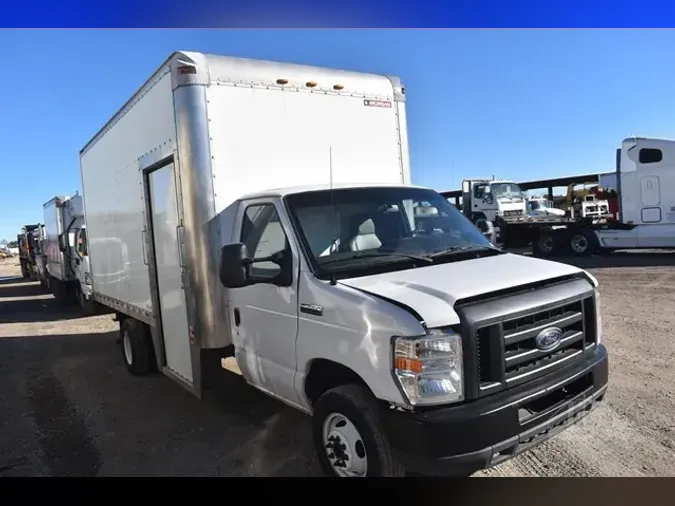 2019 FORD E450