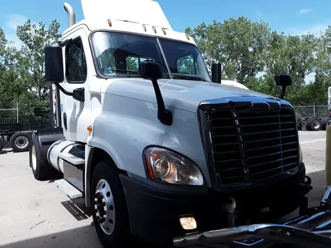 2017 FREIGHTLINER CASCADIA 125
