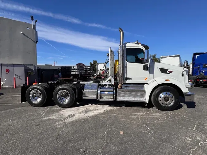 2020 Peterbilt 567