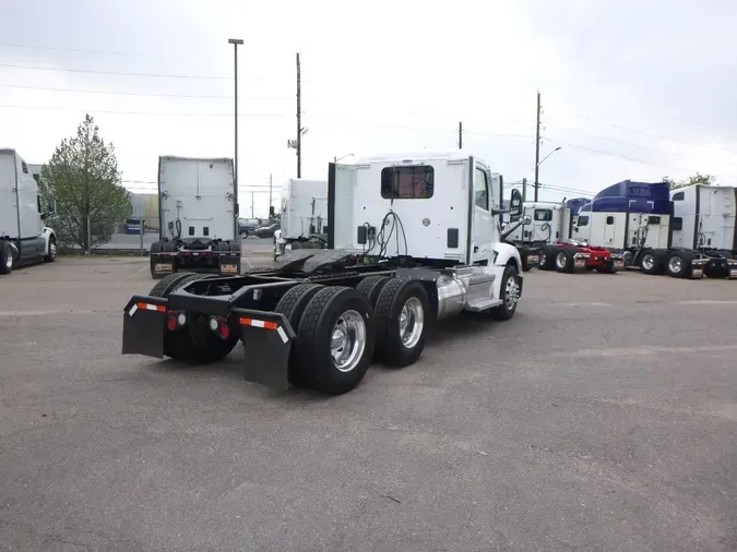 2023 Peterbilt 579