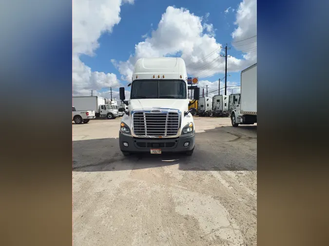 2019 FREIGHTLINER/MERCEDES CASCADIA 125